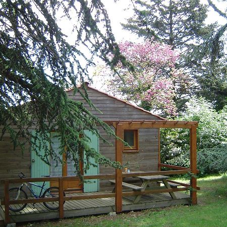 Les Chalets Du Domaine Des Soyeux Saint-Julien-Molin-Molette Eksteriør billede