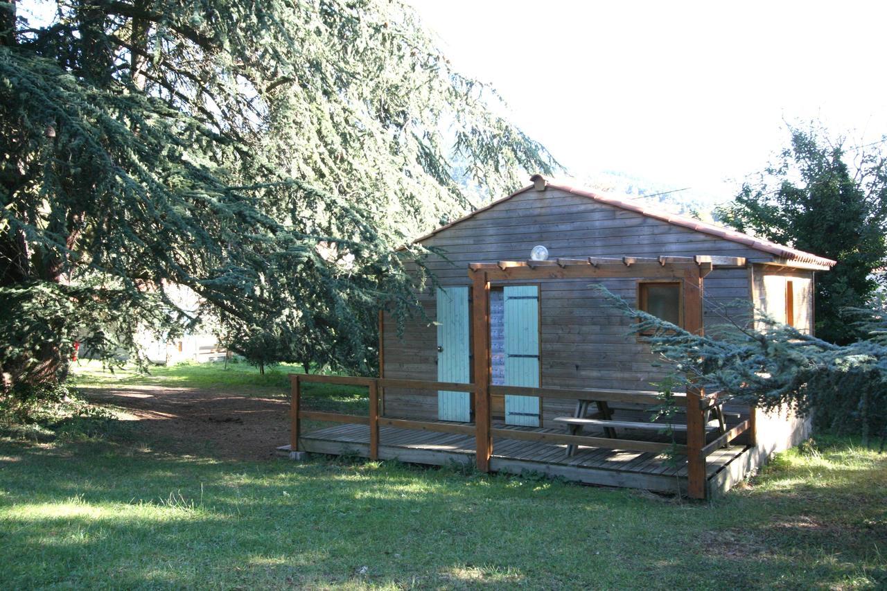 Les Chalets Du Domaine Des Soyeux Saint-Julien-Molin-Molette Eksteriør billede